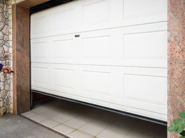 GARAGE3 600X450 | Fermeture et automatisme WG Pose de portes de garage et de portails dans les environs de Strasbourg et Colmar Schiltigheim 2