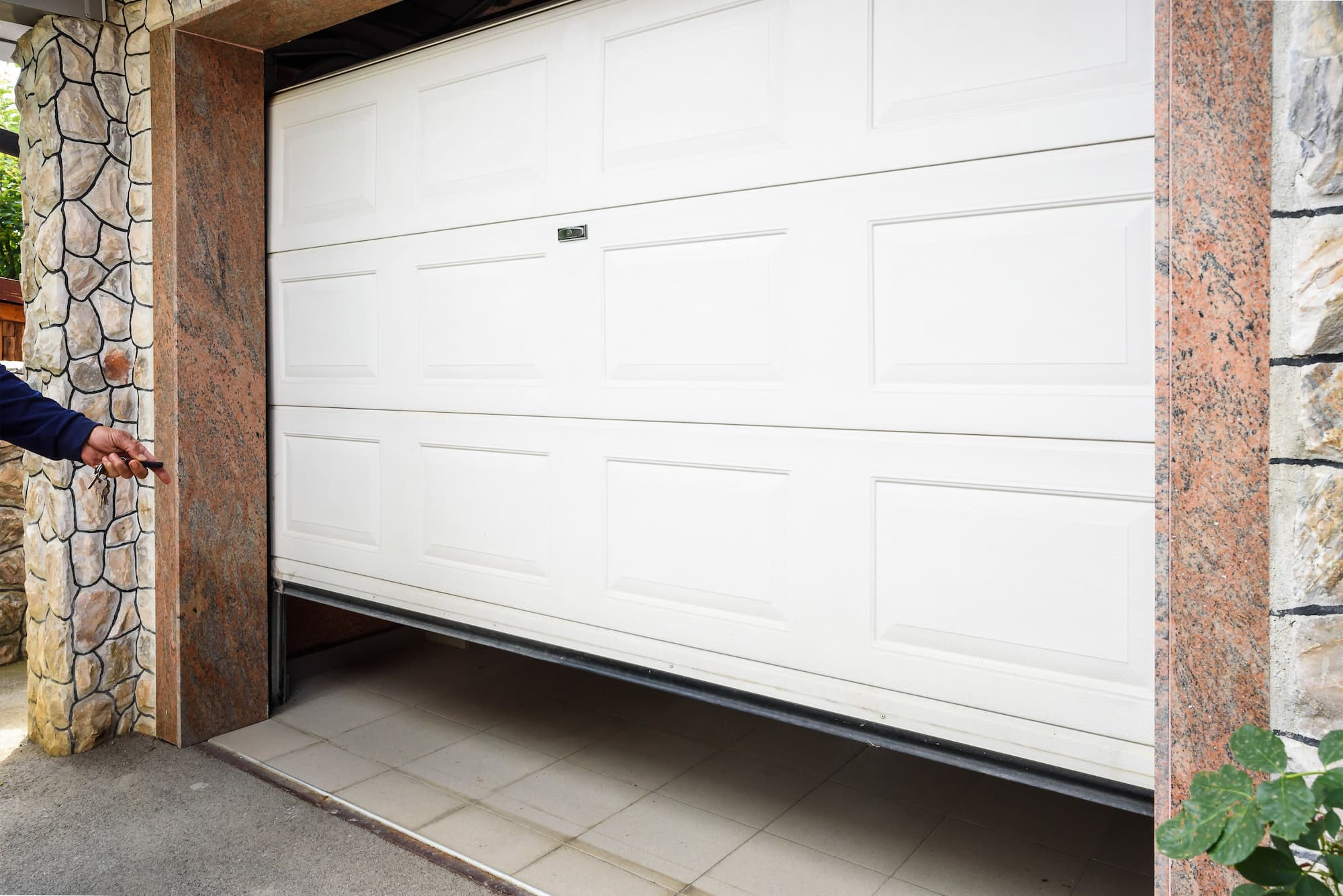 GARAGE3 | Fermeture et automatisme WG Comment bien choisir sa porte de garage ? Guebwiller